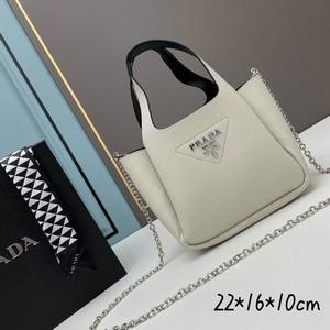 Prada Handbags 511